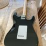 Harley Benton vintage/first runs blackie left handed Strat Image 5