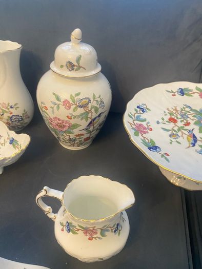 Aynsley Pembroke China, 17 pieces