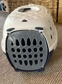 Pet Carrier never used