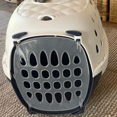Pet Carrier never used