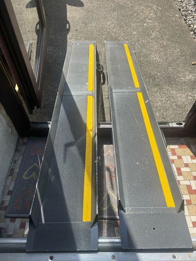 Portable wheelchair ramp