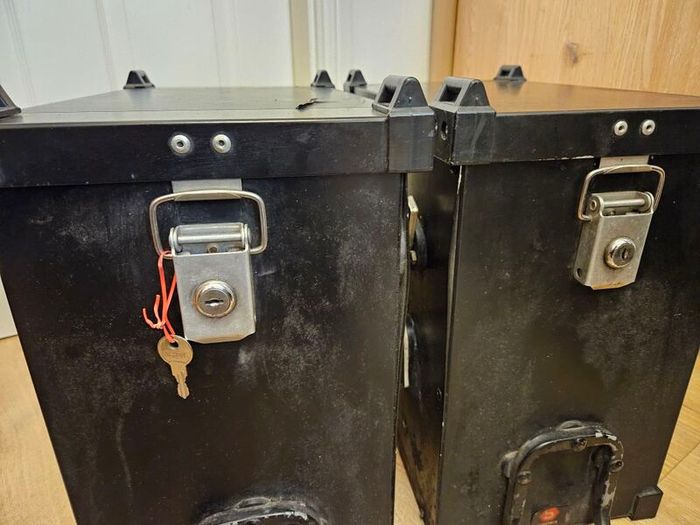 motorcycle panniers - for parts or repair
