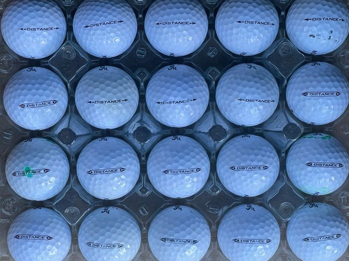 20 used Srixon Distance grade B golf balls