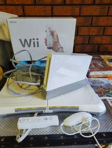 Nintendo Wii Fully Boxed + extras