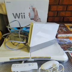 Nintendo Wii Fully Boxed + extras