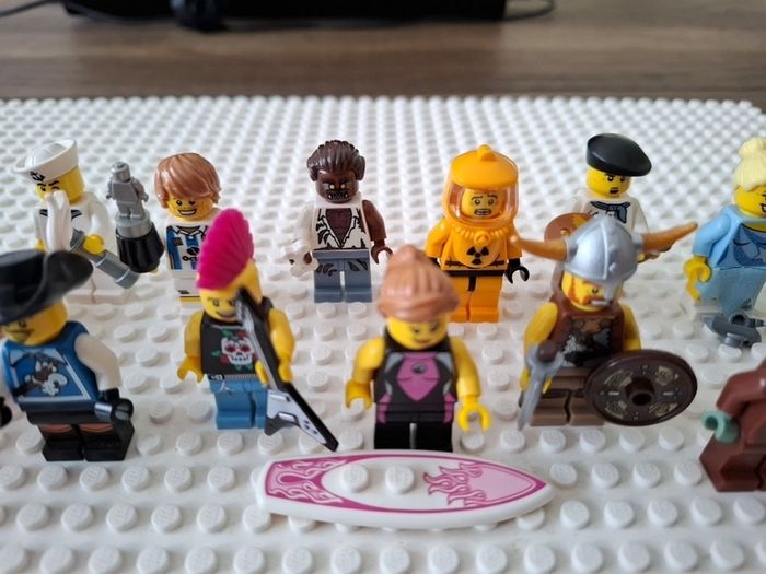 lego series 4 minifigures complete set