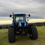 New Holland T6070 tractor Image 5