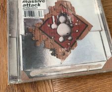 Massive Attack - Protection