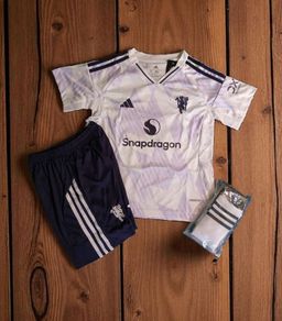 Man Utd (away) Kids Fill Kit With Socks 12/13 Yrs