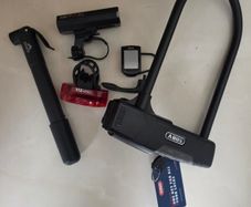 Cateye Bike lights and Abus U lock. Cateye Speedometer (needs battery)