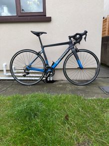 Boardman slr 8.9 carbon road bike