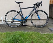 Boardman slr 8.9 carbon road bike