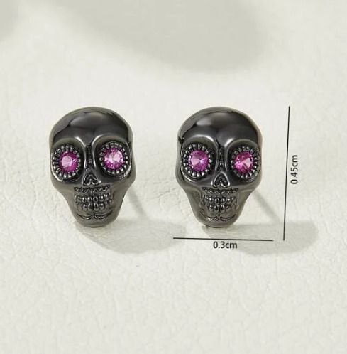 Rhinestone Detail Skull Design Stud Earrings