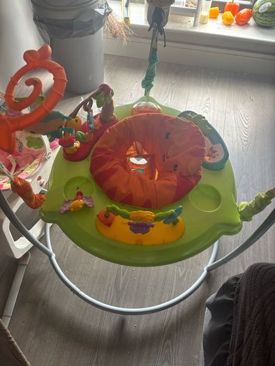 Baby bouncer