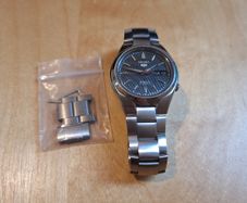 Seiko 5 Automatic Mens Watch See Through Back SNK607K1