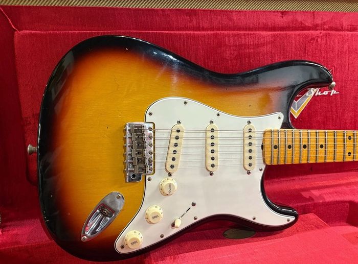 Fender Postmodern Journeyman Stratocaster 2023