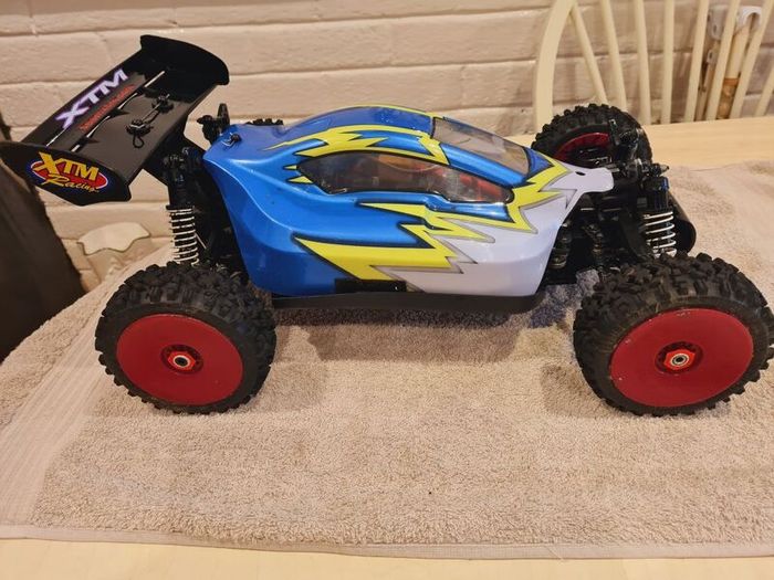 Xtm brushless buggie rc car