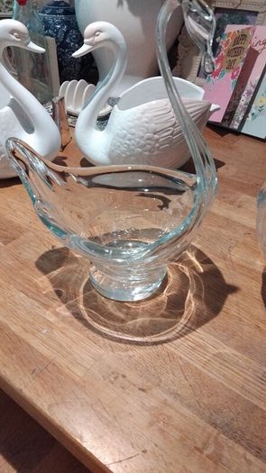 A Beautiful Vintage Pair Glass Swans