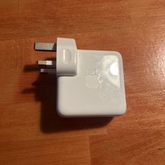 Apple 70W USB-C Power Adapter