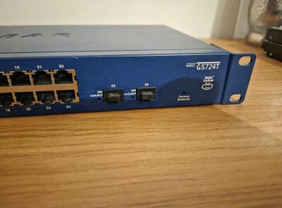 Netgear GS724T - 24 port smart cloud switch
