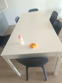 Extendable Dining Table & 6 Chairs