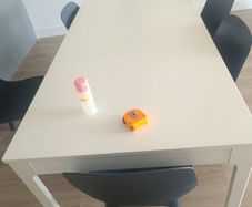 Extendable Dining Table & 6 Chairs