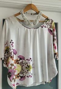 M&S INDIGO floral top Sz 8 ( Fit 8-10UK)