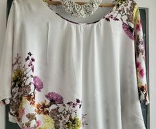 M&S INDIGO floral top Sz 8 ( Fit 8-10UK)