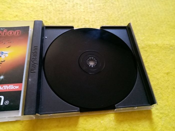Star Trek invasion PlayStation1 Ps1 PlayStation 2 ps2 games Original