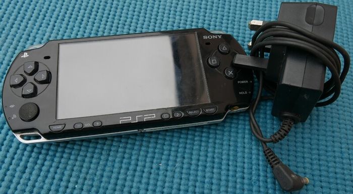 Sony PSP 2000 PlayStation Portable System
