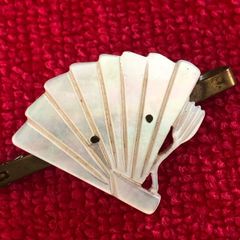 1920's antique mother of Pearl brooch