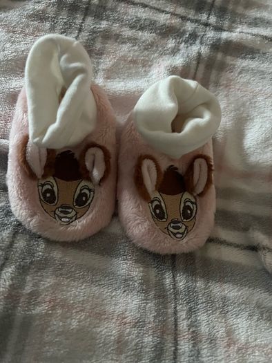 Girls shoes 6/9 mths