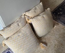 Set of 4 Luxury Tassel Cushions