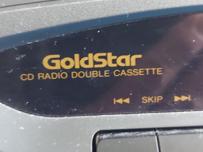 Goldstar CD Radio Dual Cassette Player Model No CD-540L, in excellent cosmetic condition