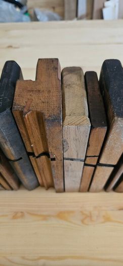 Mathieson plough plane and 17 moulding planes
