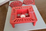 Food warmer trivets set
