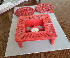 Food warmer trivets set