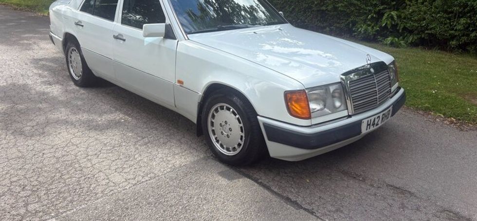 Mercedes-Benz 300D W124