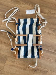 Baby swing