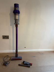 Dyson V10 cordless animal vac
