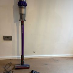 Dyson V10 cordless animal vac