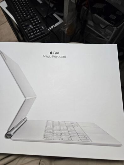 iPad Magic Keyboard (iPad not included) (2021) - QWERTY - English (US) - iPad Pro 12.9" 3rd gen / iPad Pro 12.9" 4th gen / iPad Pro 12.9" 5th gen