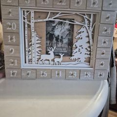 Wooden pic frame / advent calendar