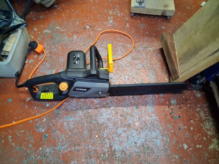 chainsaw