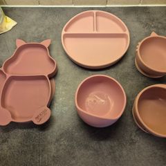 Baby feeding silicone bowls