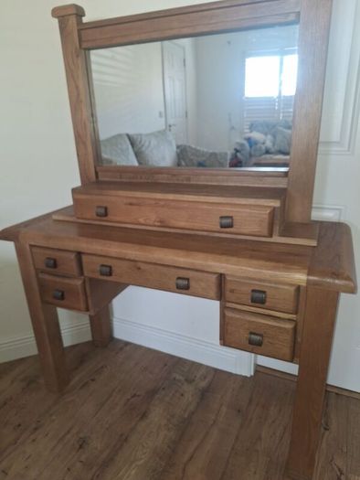 oak dressing table with detachable mirror (danube)