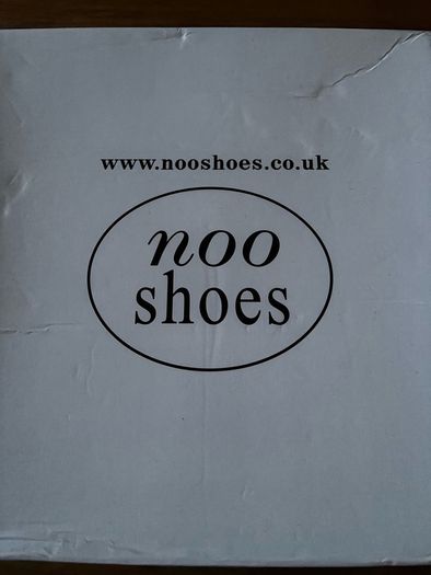 Brand new Noo glamorous size 44 glitter stiletto heels with platform