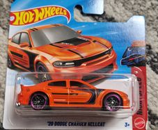 Hot Wheels - 20 Dodge Charger Hellcat