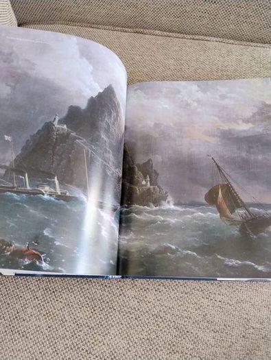 The Great Lighthouses of Ireland by David Hare 2022 hardback with dustcover in very good condition 230 pages FREE STANDARD POSTAGE INCLUDED