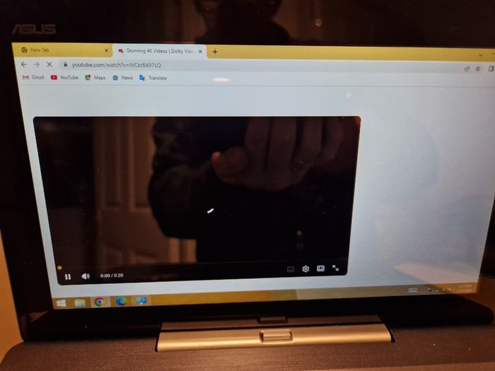ASUS LaptopTablet CN9935, Windows 8, 2GB Ram 64GB HDD, Intel Atom CPU Z3740 1.33GHz in excellent condition